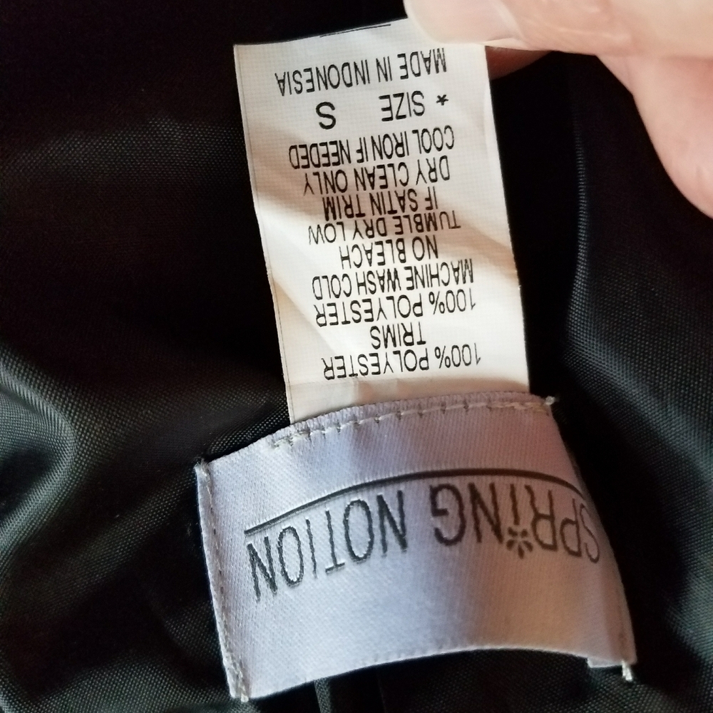 Spring notation boys tuxedo no tie - Picture 5 of 8